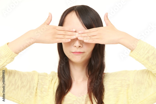 Bilde på lerret 見ていられない女性