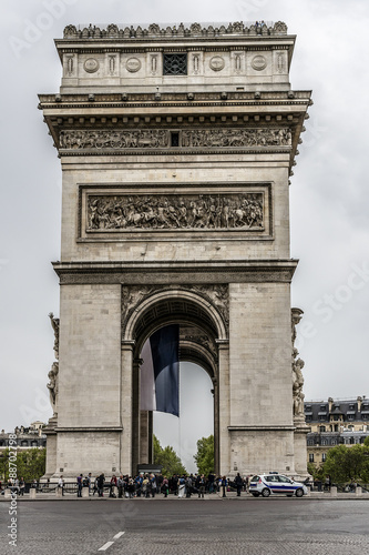 Arc de Triomphe de l'Etoile on de Gaulle Place, Paris, France. © dbrnjhrj