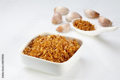 Fried garlic