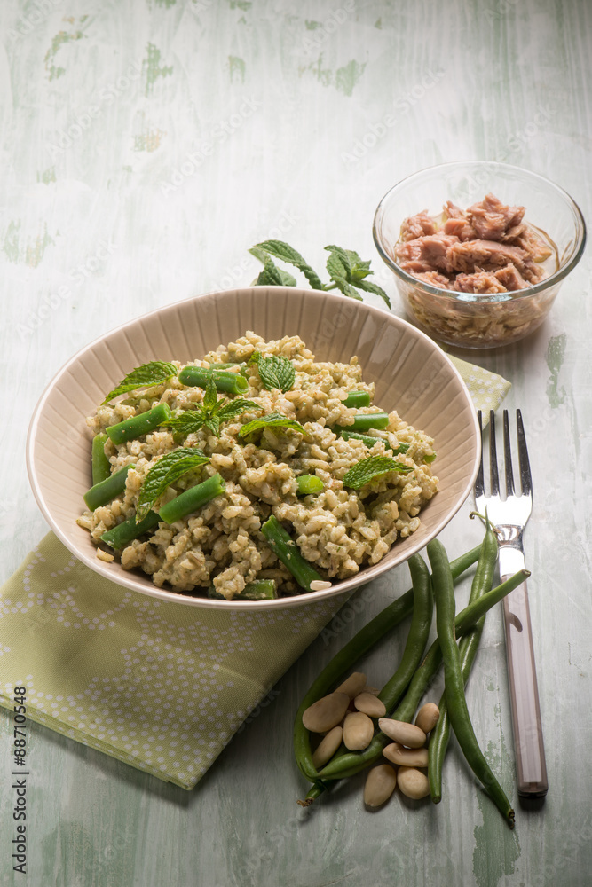 cold rice salad with tuna greenbeans almond and mint cold rice salad with tuna greenbeans almond and mint