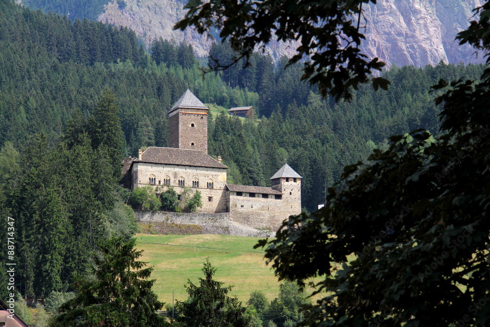 Castel Regino, presso Sarentino