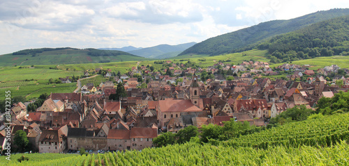 Alsace village de Riquewihr
 photo