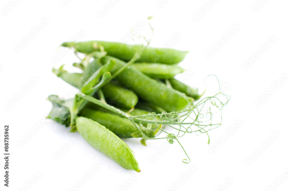 The young peas The young peas