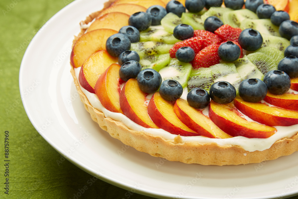 One Layer Tasty Cake with Fresh Fruit Toppings One Layer Tasty Cake with Fresh Fruit Toppings
