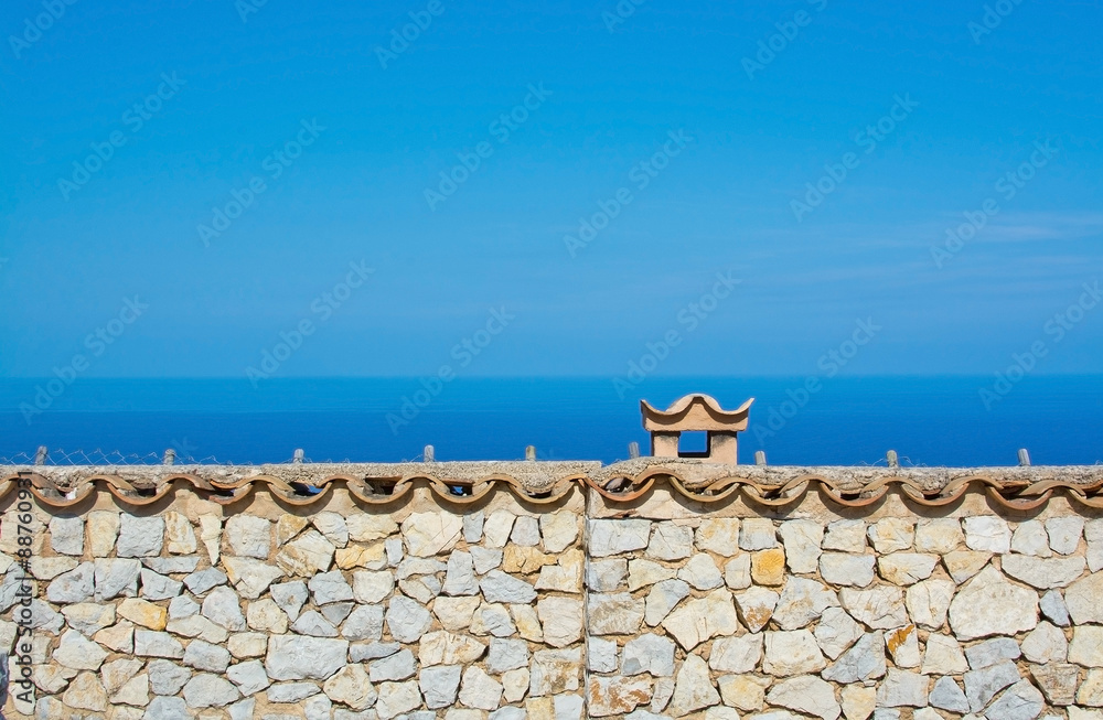 Fototapeta premium Roof tile and ocean