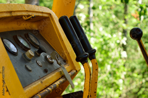 Crawler Dozer Controls and Guages