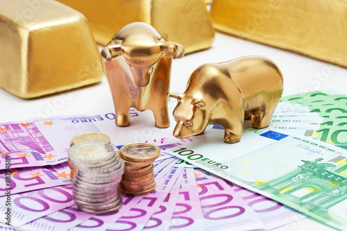 Goldbarren, Gold, goldener Bulle und Bär, Figuren, Wertanlage,