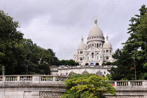 Sacre Coeur cathedral in Paris, France © yakub88