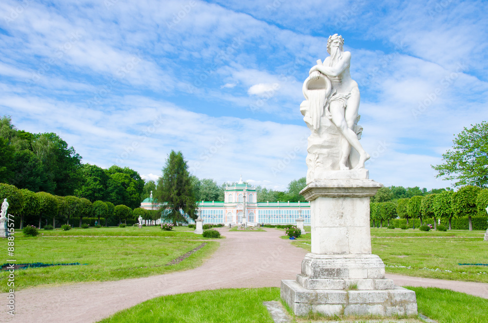 Fototapeta premium MOSCOW, RUSSIA - June 12, 2015: Marble statue at Kuskovo Park in
