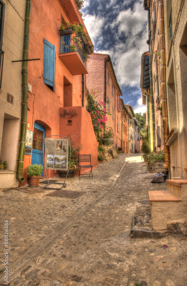 Ruelle colorée, Collioure, Languedoc, France