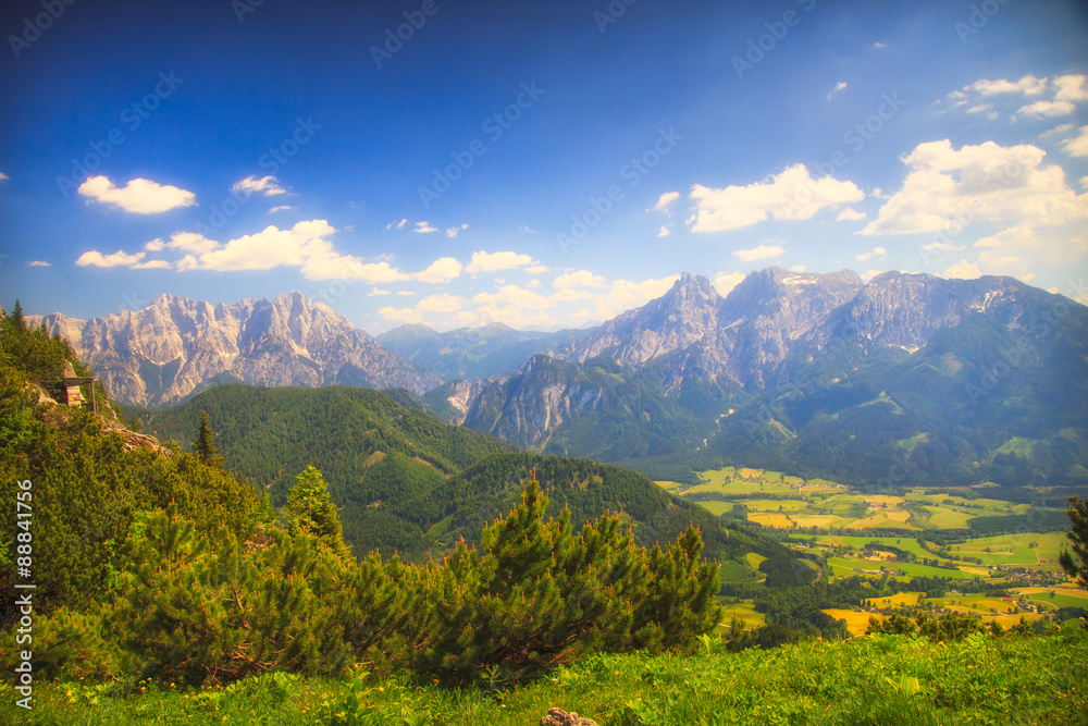 Naklejka premium Mountain view