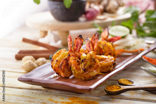 Bild auf Leinwand indian tandoori prawn