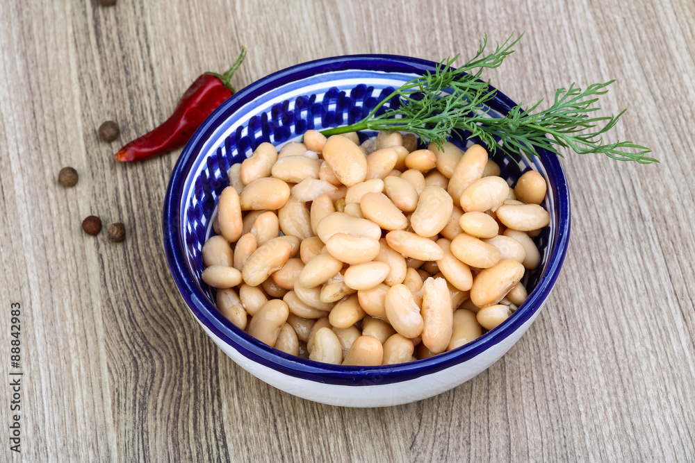 White canned beans White canned beans