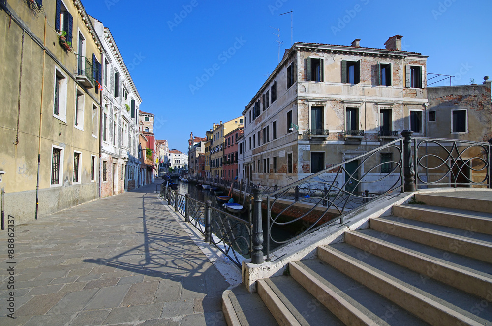 Obraz premium Unknown places and canals in Venice