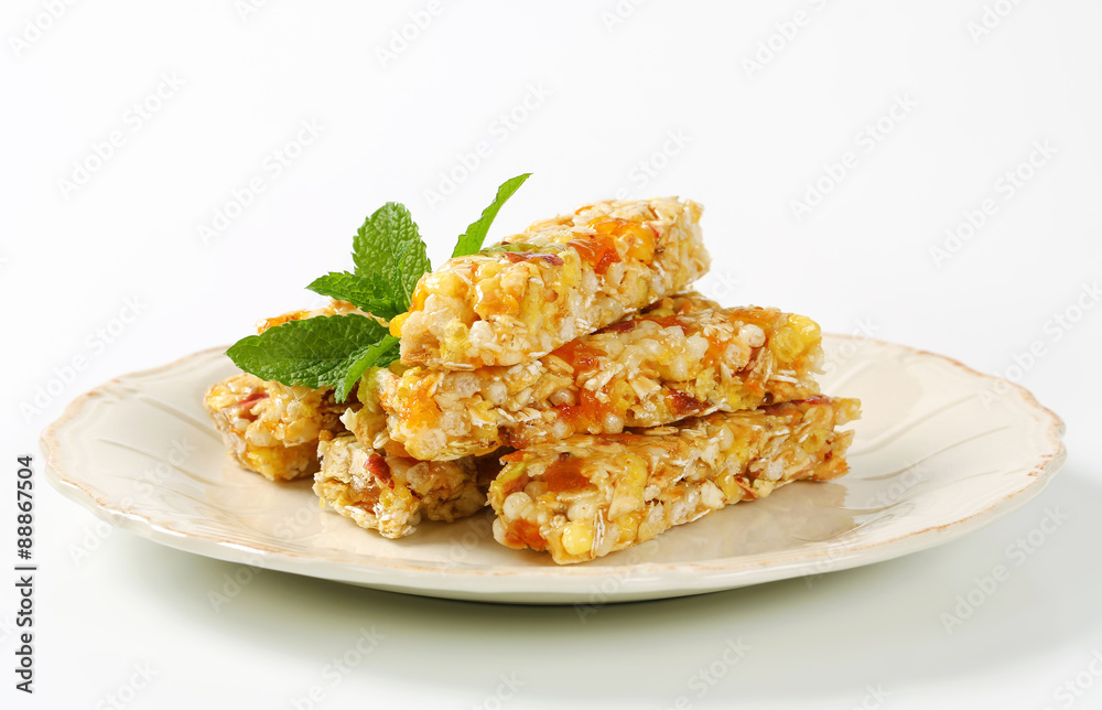 Apricot and apple cereal bars Apricot and apple cereal bars