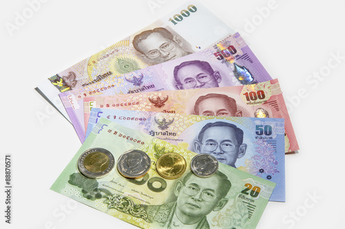 タイバーツ紙幣と硬貨2015年版