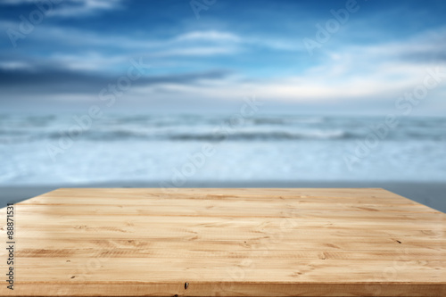 wooden desk space  © magdal3na