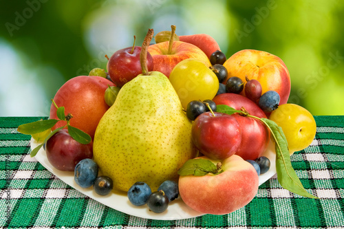 different fruits on the table