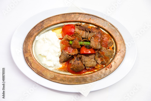 Fototapeta Naklejka Na Ścianę i Meble -  Fleischgericht - Iskender Kebap