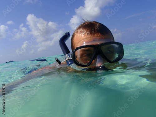Snorkeling on the wave