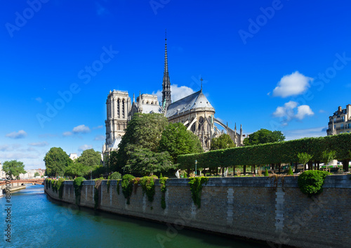 Notre Dame cathedral, Paris France © neirfy
