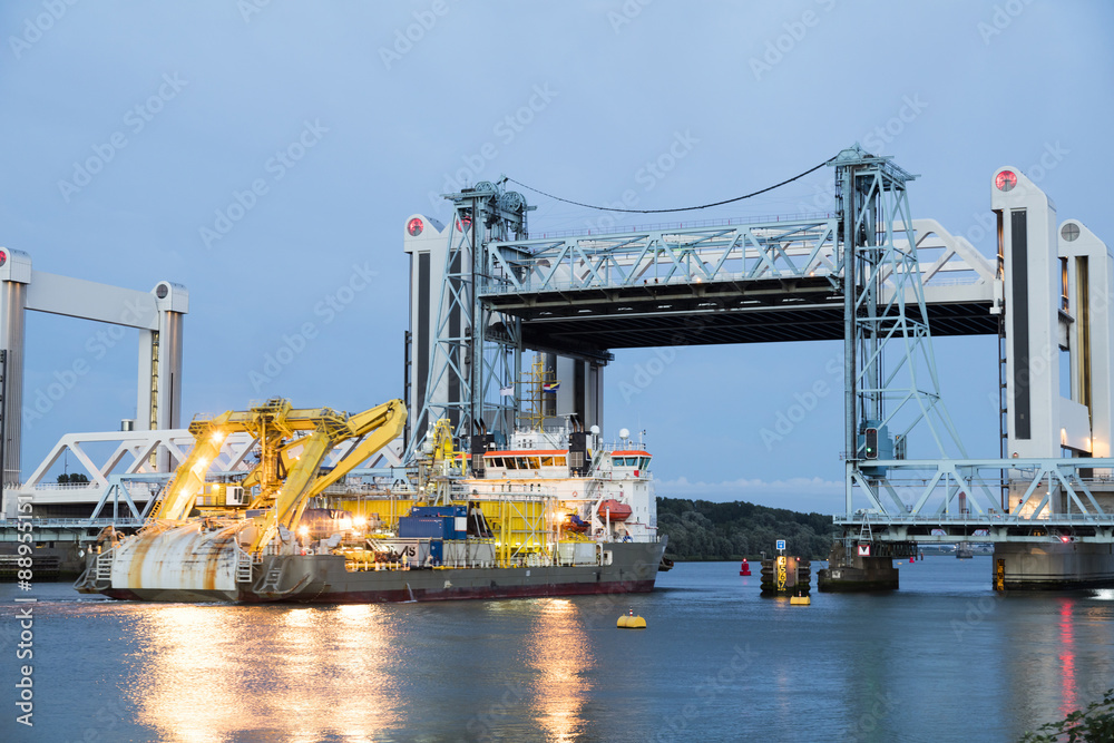 Fototapeta premium Bascule bridge