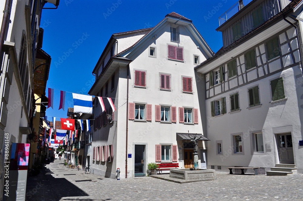 Unter Altstadt Zug, beflaggt, Schweiz