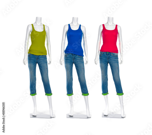 Row of three female mannequin t- shirt dressed in jeans
