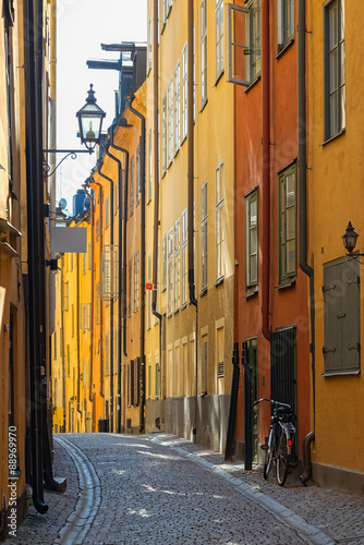 Cobblestone covered street ...