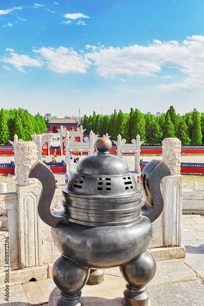 Lingxing Gate of the Circular Mound Altar in the complex the Tem Lingxing Gate of the Circular Mound Altar in the complex the Tem