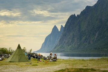 Stickers Kamperen Kamperen op eiland Senja Noorwegen  © alexfarlander