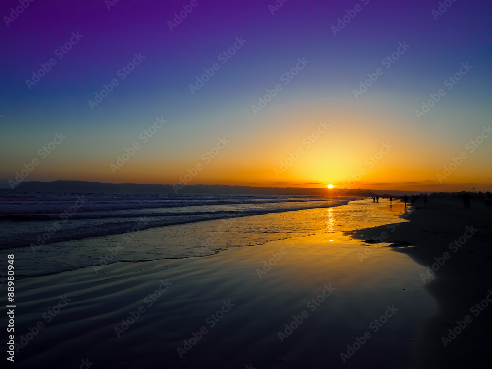 Fototapeta premium The Sun Set at the Coronado Beach in San Diego in June