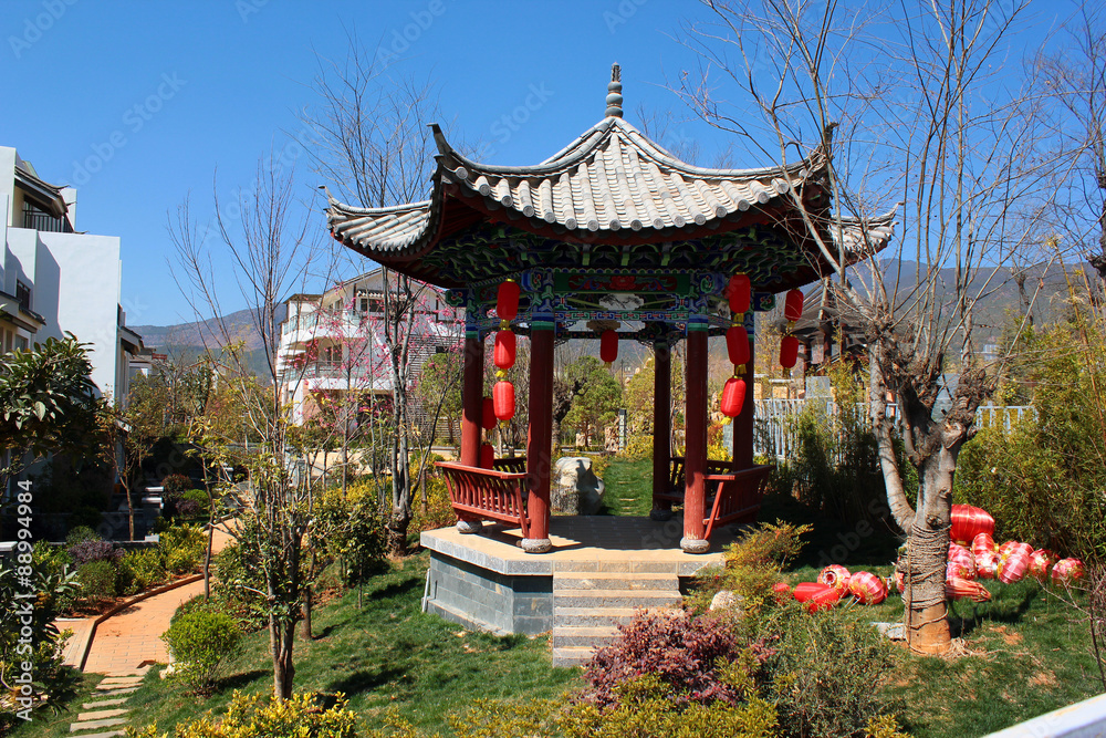 Obraz premium Chinese pavilion in traditional style
