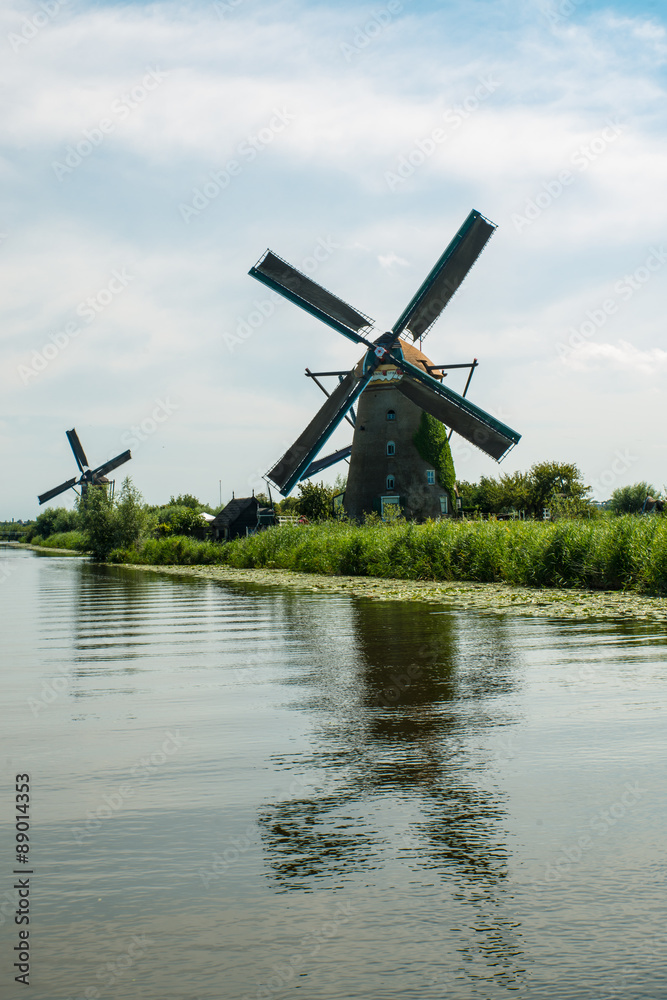 Fototapeta premium Historic windmill in the Netherlands