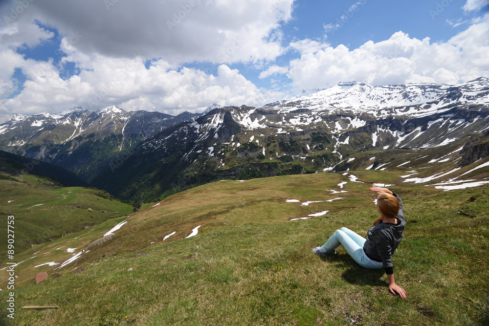 Naklejka premium young woman