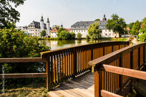 Holzbrücke am Schloss Blankenhain 01 photo