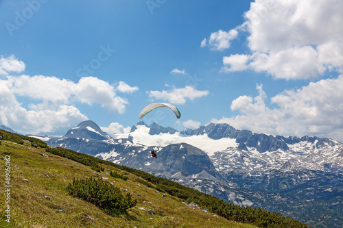 Dachstein-Krippenstein paraglider