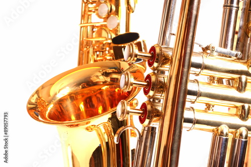 Saxofon und Trompete