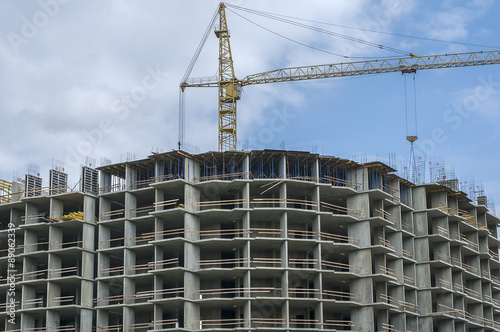 semicircular monolithic house under construction