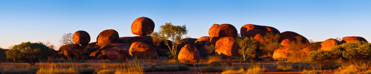 Fotobehang Australië Devil's Marbles in Noordelijk Territorium  © greenantphoto