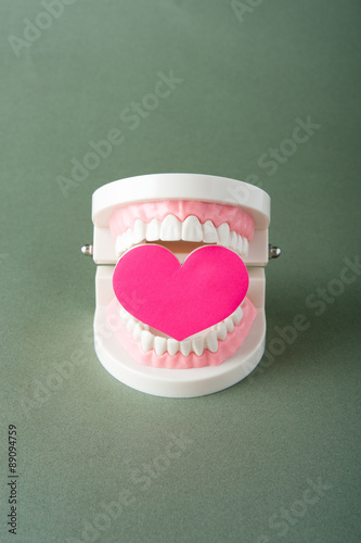 歯の健康,ピンクのハートマーク