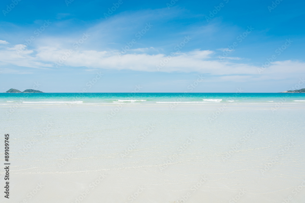 Obraz premium Beach and tropical sea