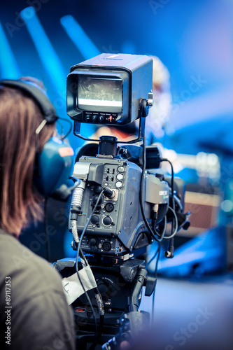 Quadro em tela cameraman caméra filmer plateau concert artiste technicien écr