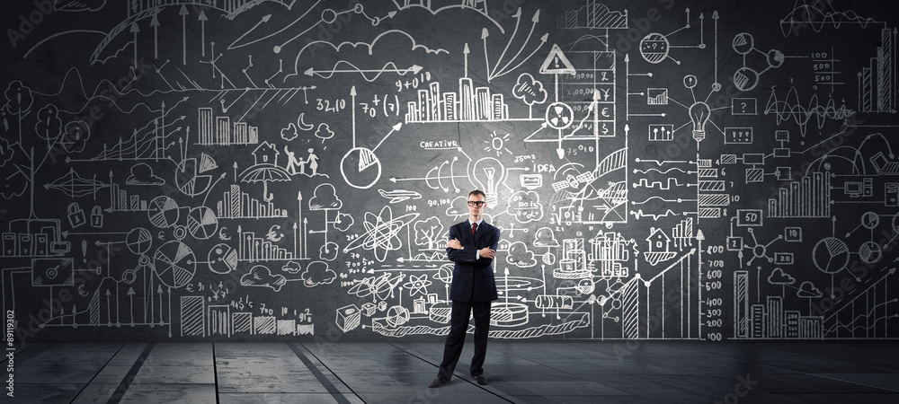 Obraz premium Man at blackboard