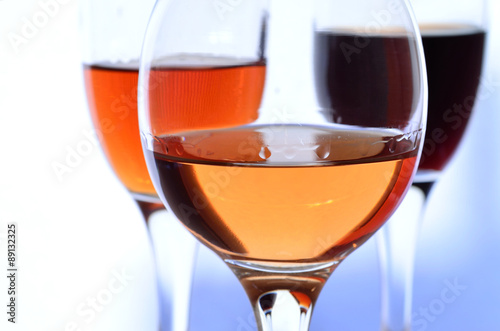 Tableau sur toile Glasses of wine