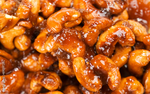 Caramelized cashew