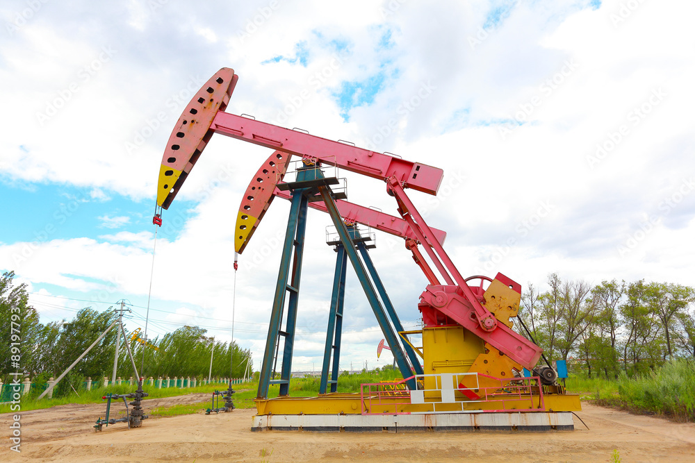 Pink Oil pump of crude oilwell rig