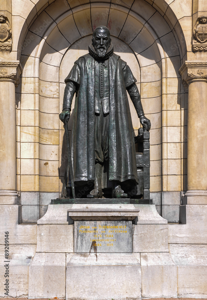 Estatua de Johan van Oldenbarnevelt en Rotterdam, Holanda