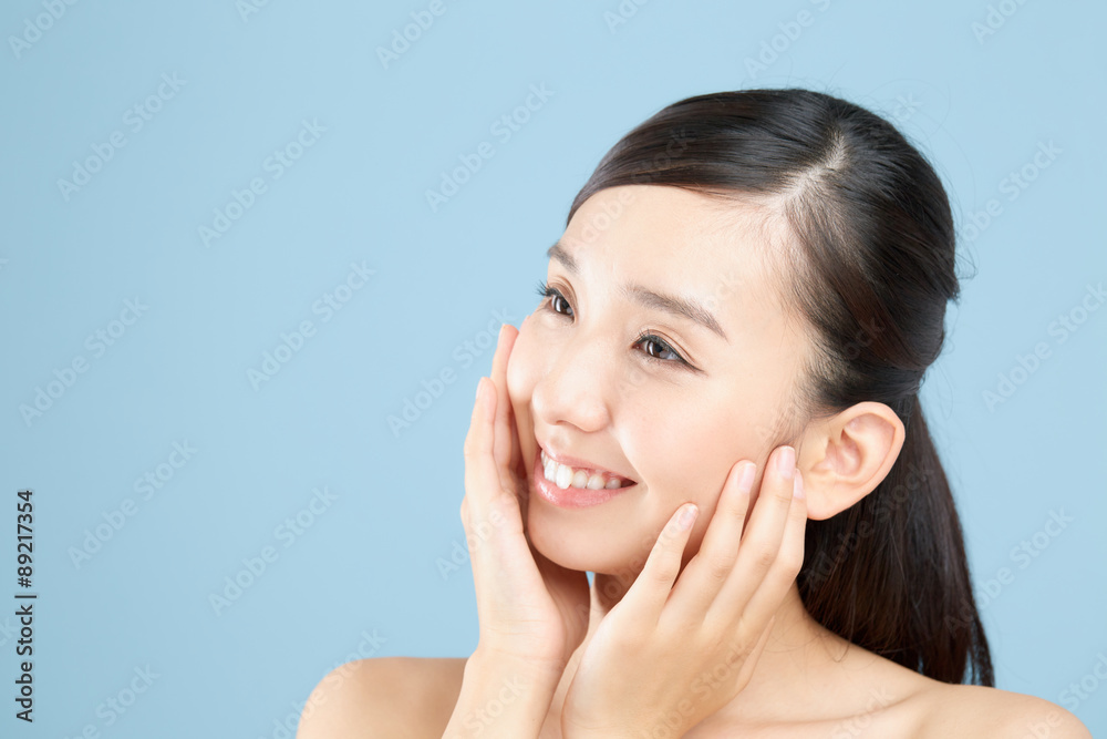 肌の綺麗な女性 肌の綺麗な女性