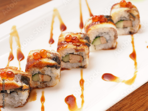 eel sushi roll